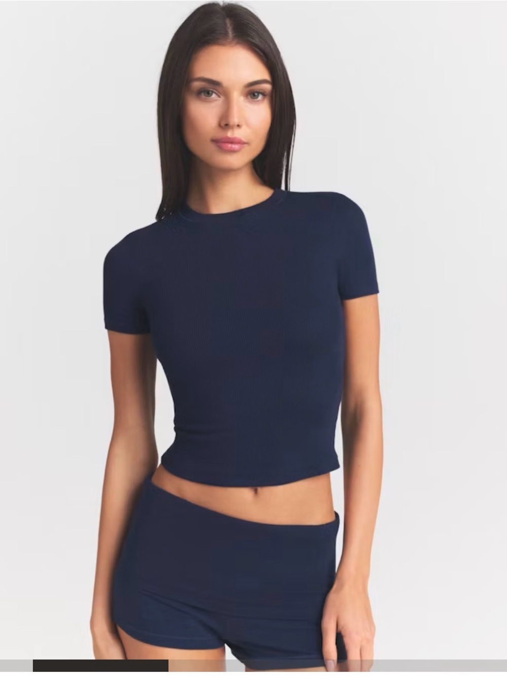 SKIMS COTTON RIB T-SHIRT STYLE: AP-TSH-0815 COLOR: NAVY SIZE: XS